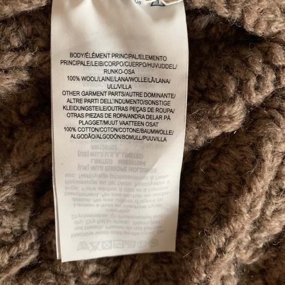 SOLD 2 FOR $25 DEAL! Muji 100% Wool Toque - Picture 3 of 4